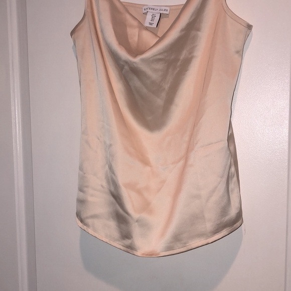 Sincerely Jules size small silky top - Picture 6 of 6